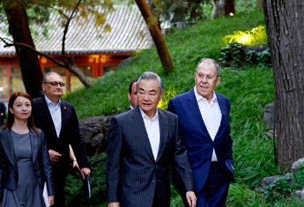 配资推荐网 普京下定决心, 访华前备两份“厚礼”, 联合4国突出重围